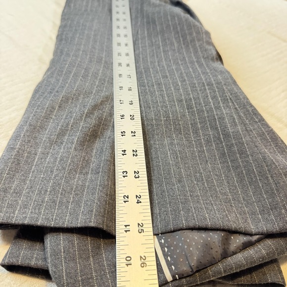 Talbots Blazer Womens Size 10 Gray Wool Blend Pinstripe One Button Jacket Office - Picture 12 of 12